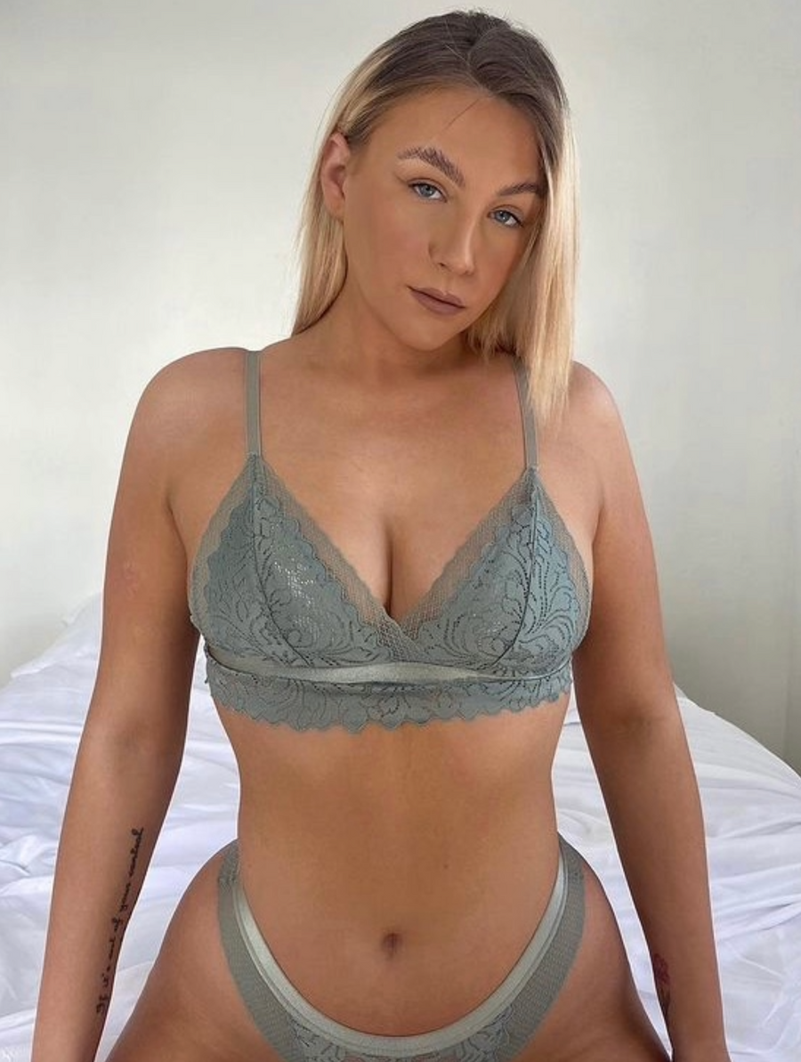 Romantic Lace Triangle Longline Bralette - Mint